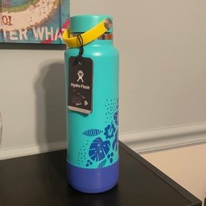 Brand New limited edition Hawaii Hydro Flask